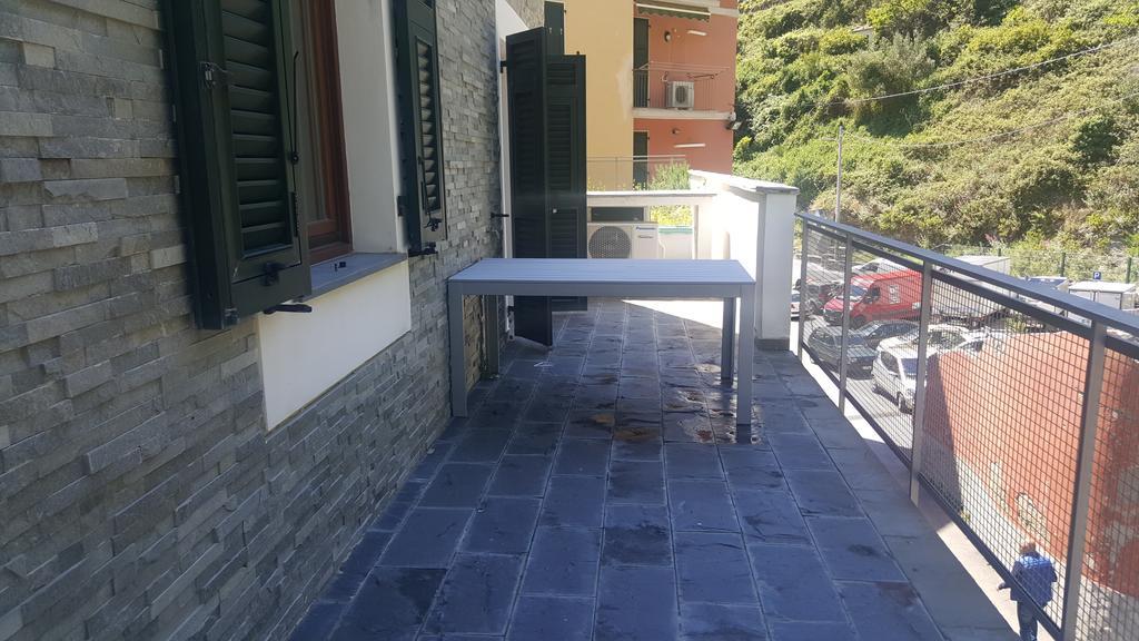 Le Terrazze Al Sole Apartment&Room Vernazza Exteriör bild